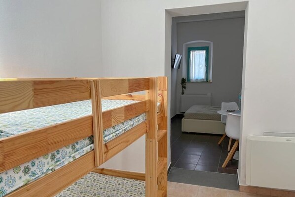 Iron/ironing board, free WiFi - B&B Dimora Orrù (Cabras)
