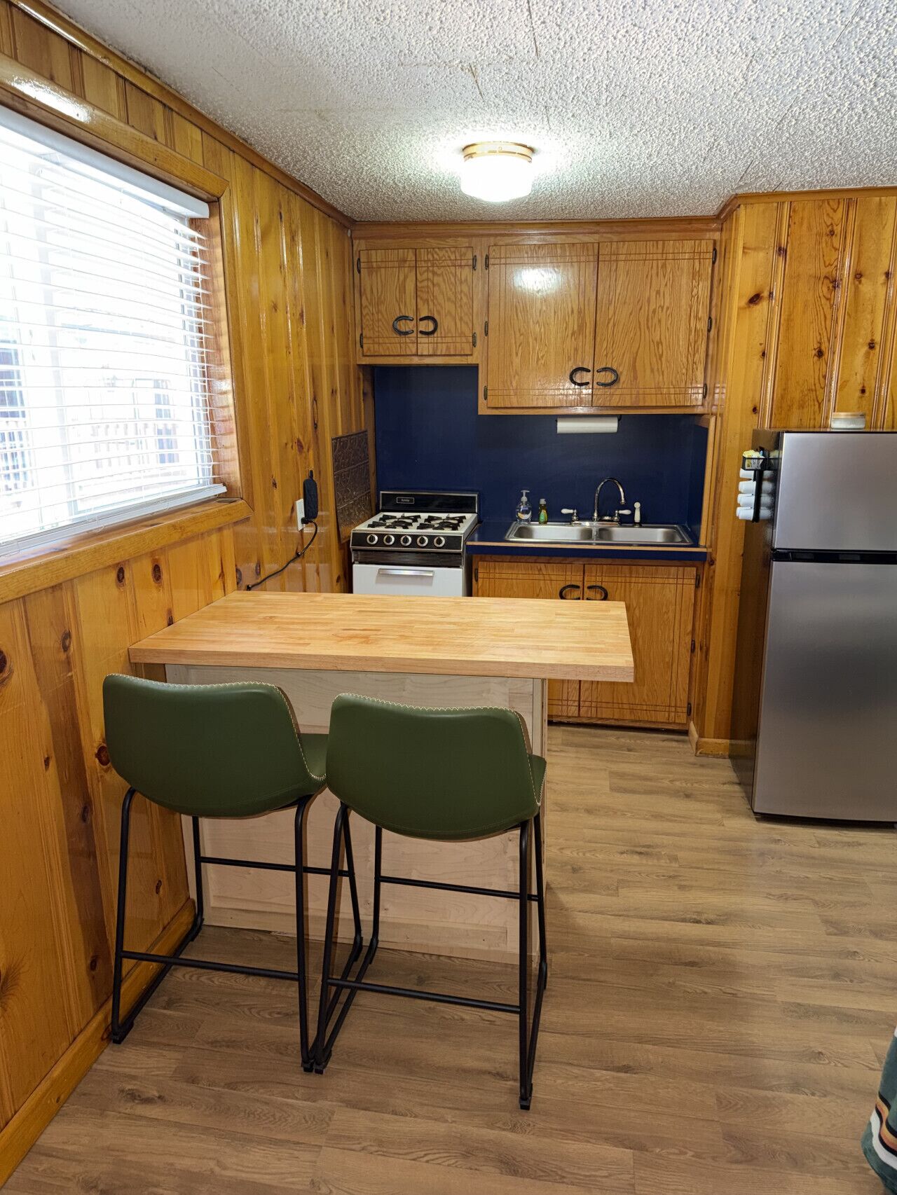 冰箱、微波炉、烤箱、炉灶