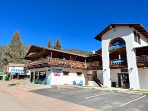 Exterior - Room 4 at Bellamy's Haus (Red River)
