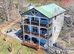 Exterior - 3Bed/2BR Mountain Home Overlooking Lake Chatuge - Golf, Hiking & Lake Life (Hiawassee)