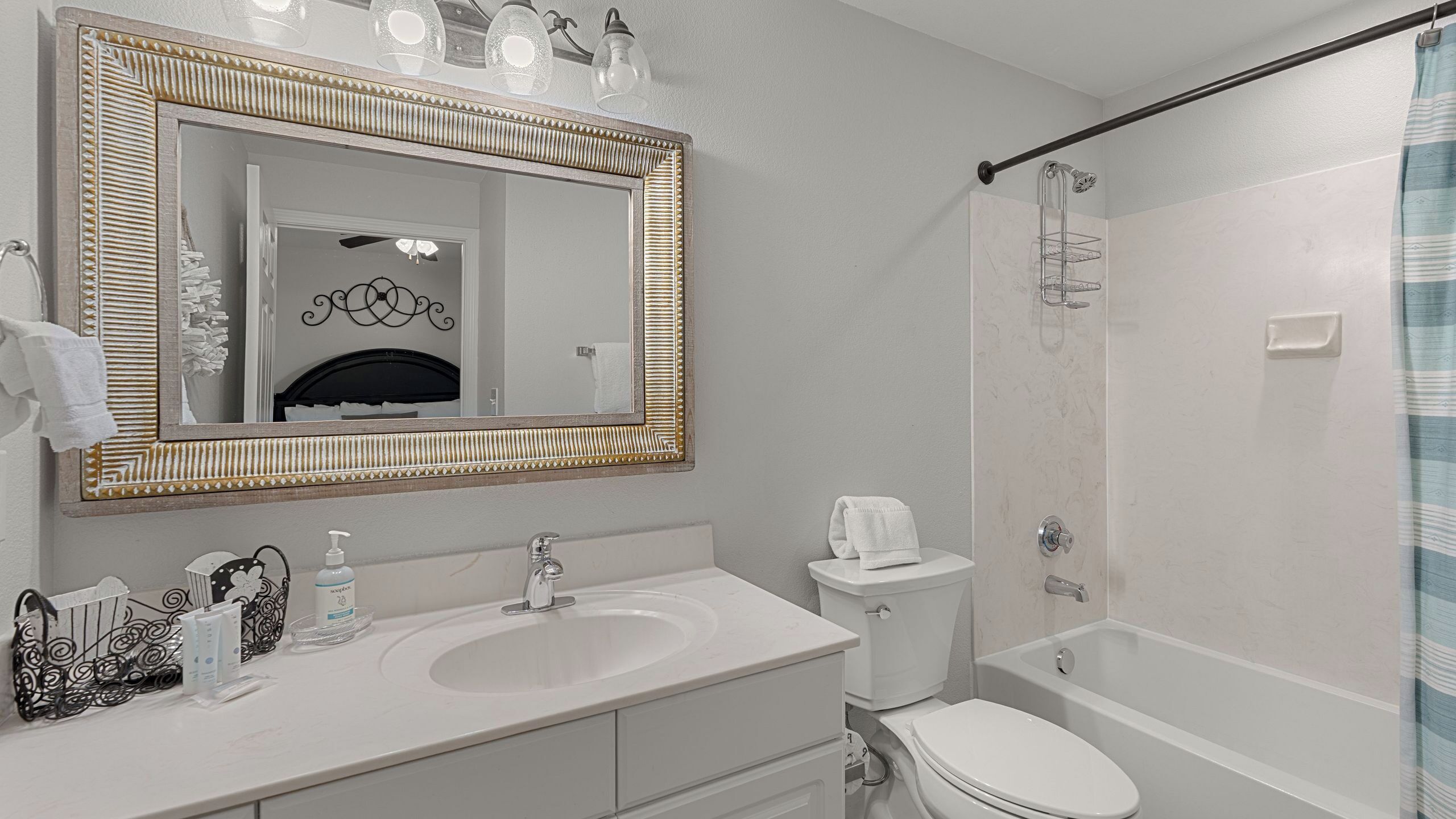 Apartment (3 Bedrooms) | Bilik Mandi | Tab mandi 