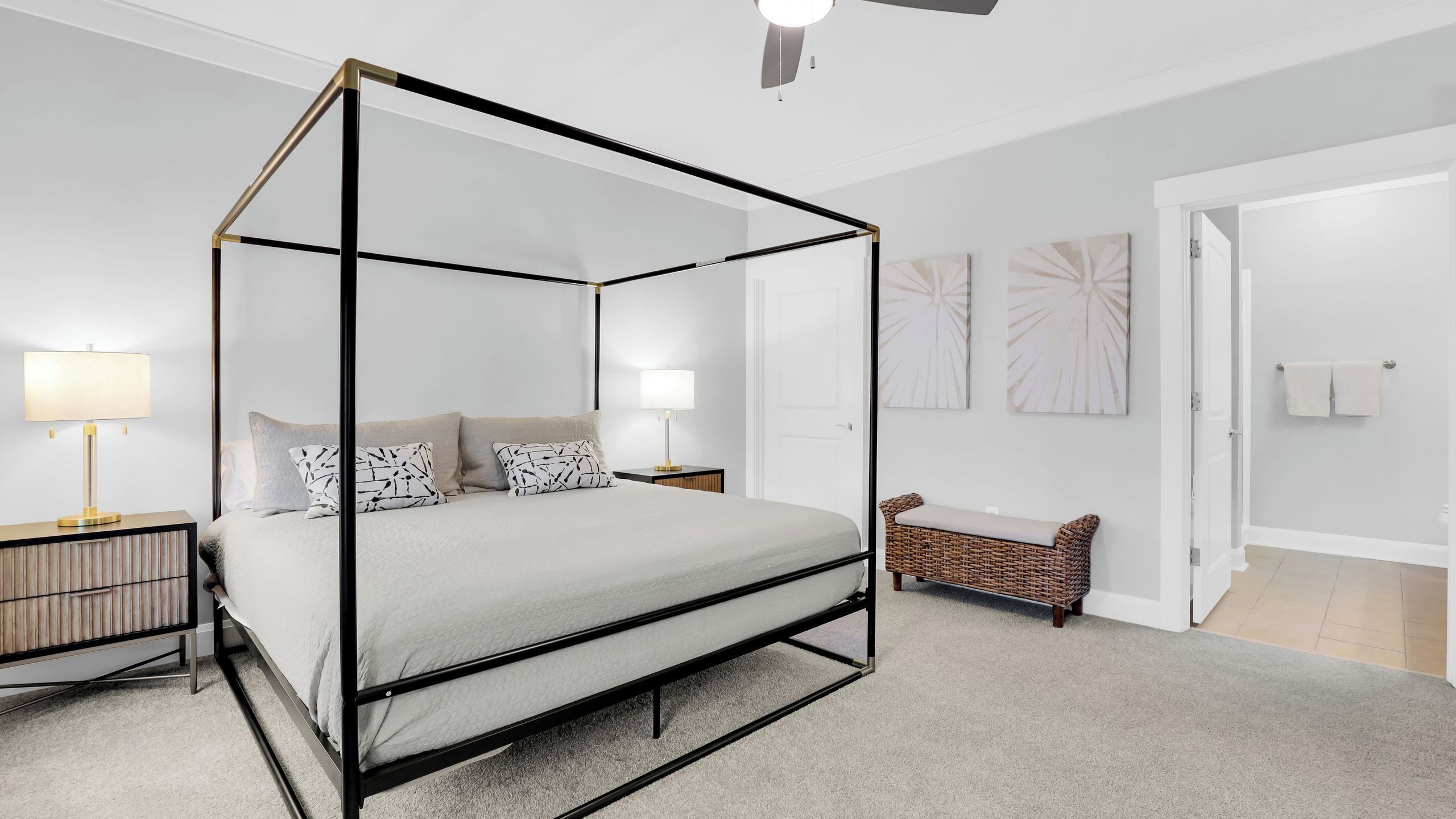 House (4 Bedrooms) | Interior