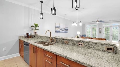 Free Parking 2 Units in Walkable Historic District The Juliette by Avantstay