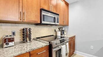 Talo (4 Bedrooms) | Sisätilat