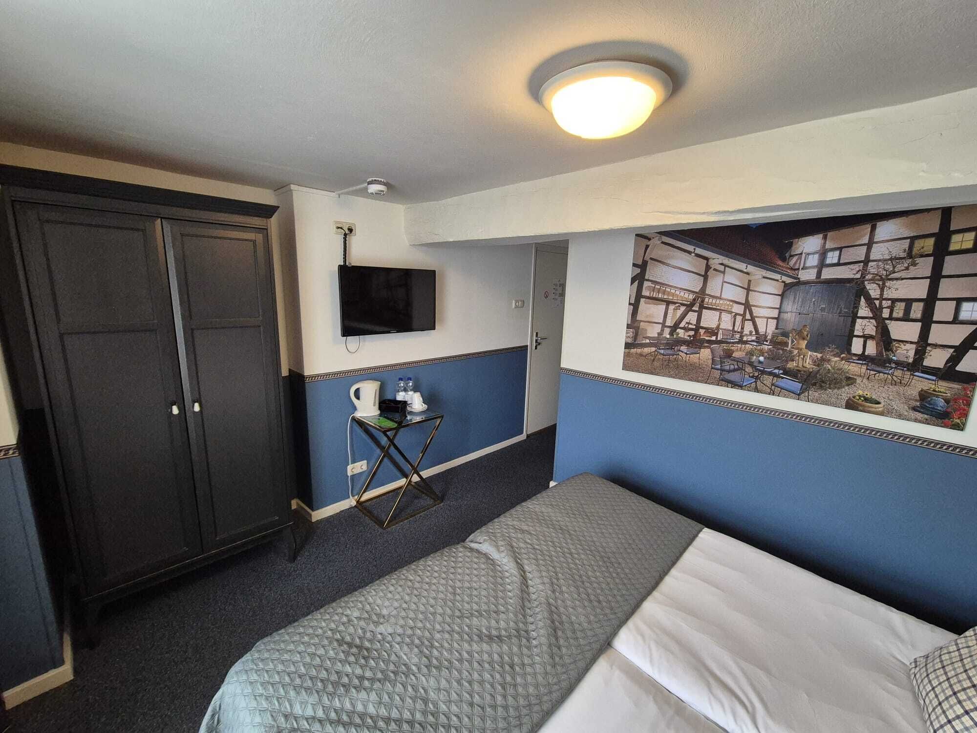 Doppia Classic, 1 letto king, non fumatori, bagno privato | Ferro/asse da stiro