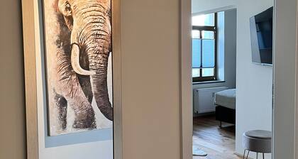 Stilvolles Apartment nahe Zeisigwald | Große Wohnküche & Gartenblick