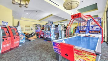 Spielezimmer