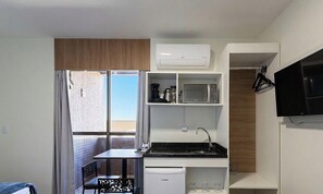 Basic Apartment | Private kitchen