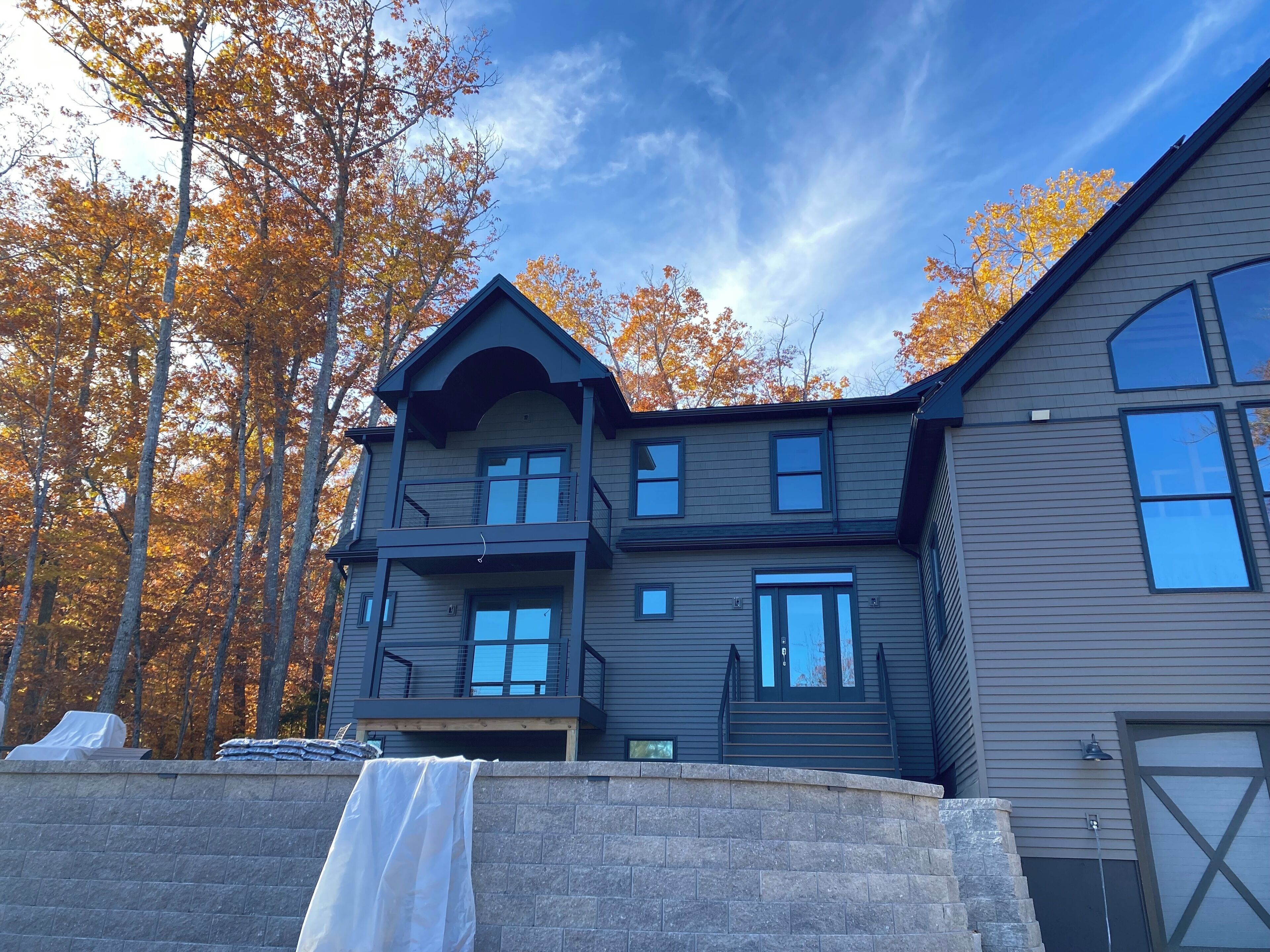 المنشأة من الخارج