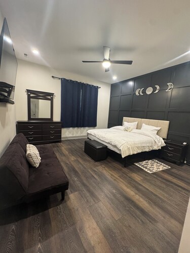 Modern 3 bedroom house in charming Huntsville