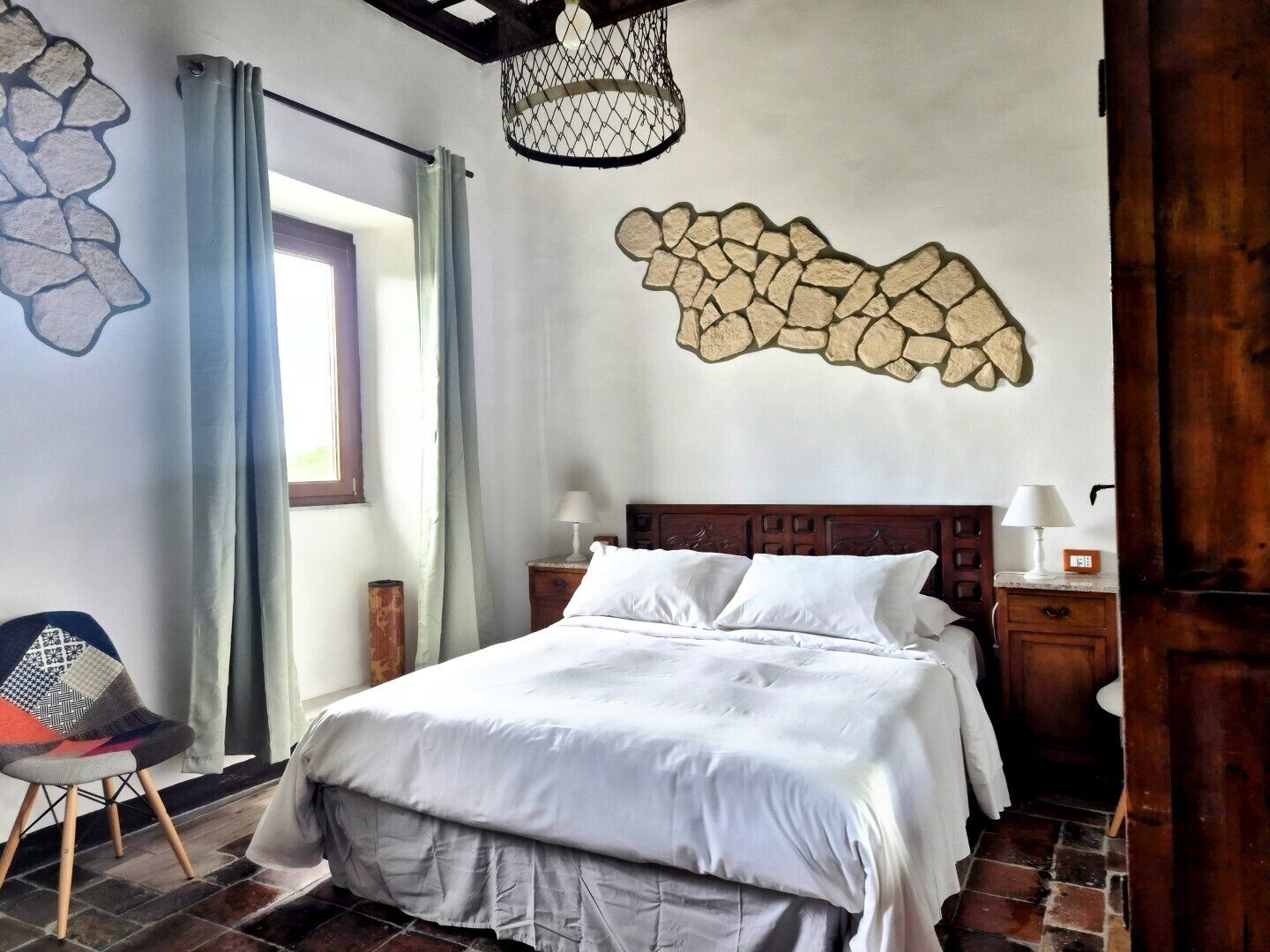 1 chambre, fer et planche à repasser, Wi-Fi gratuit, draps fournis