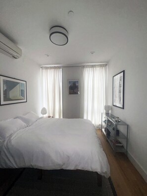 1 bedroom, iron/ironing board, internet, bed sheets