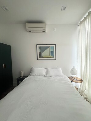 1 bedroom, iron/ironing board, Internet, bed sheets