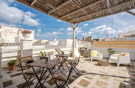 Terrace/patio. NAP25GUESTHOUSE