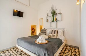 Superior dubbelrum - utsikt mot staden | Mörkläggningsgardiner, strykjärn/strykbräda, gratis wi-fi och sängkläder