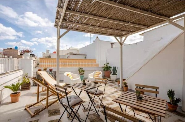 Khu ẩm thực ngoài trời