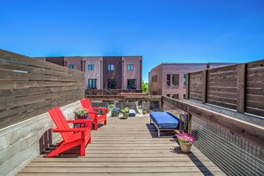 Terrace/patio - Modern 2-bedroom in WHeeler (Oklahoma City)