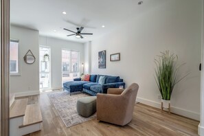Living area - Modern 2-bedroom in WHeeler (Oklahoma City)