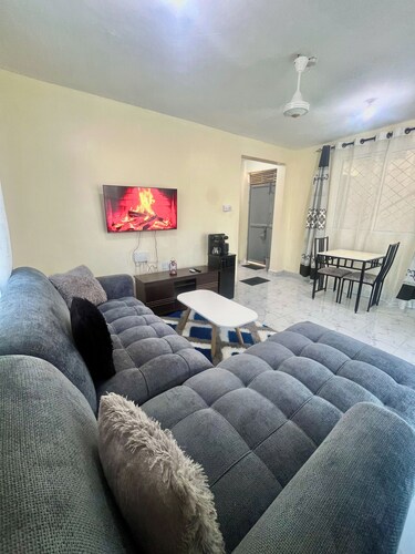 Cozy 1BDR with a Washer|Hot Shower in Bamburi +2547~96~065~022