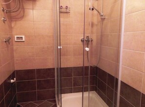 Shower, hair dryer, towels - One Bedroom Apartment with Terrace (Savudrija)