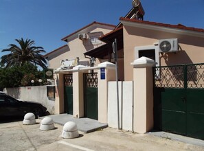 Exterior - Mediterraneo Goga Apartments - Studio Apartment with Terrace (Mali Losinj)