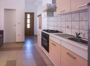 Fridge, microwave, oven, stovetop - Mediterraneo Goga Apartments - OneBedroom Apartment With Terrace (Mali Losinj)