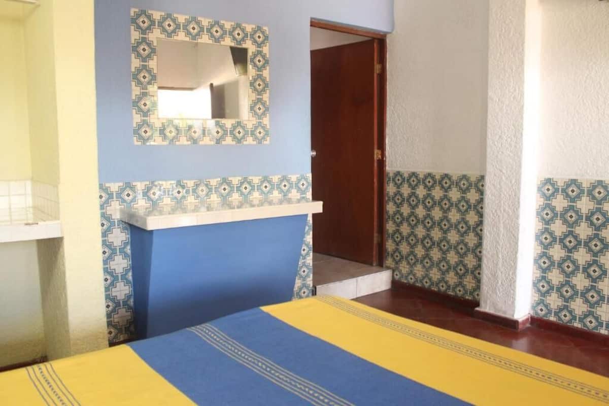 Basic-Einzelzimmer | Schreibtisch, laptopgeeigneter Arbeitsplatz, kostenloses WLAN