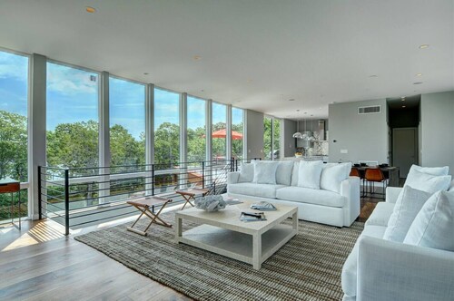 Modern Waterfront w/ Pool + Beach Access