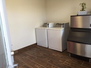 Interior - Friona Inn (Friona)