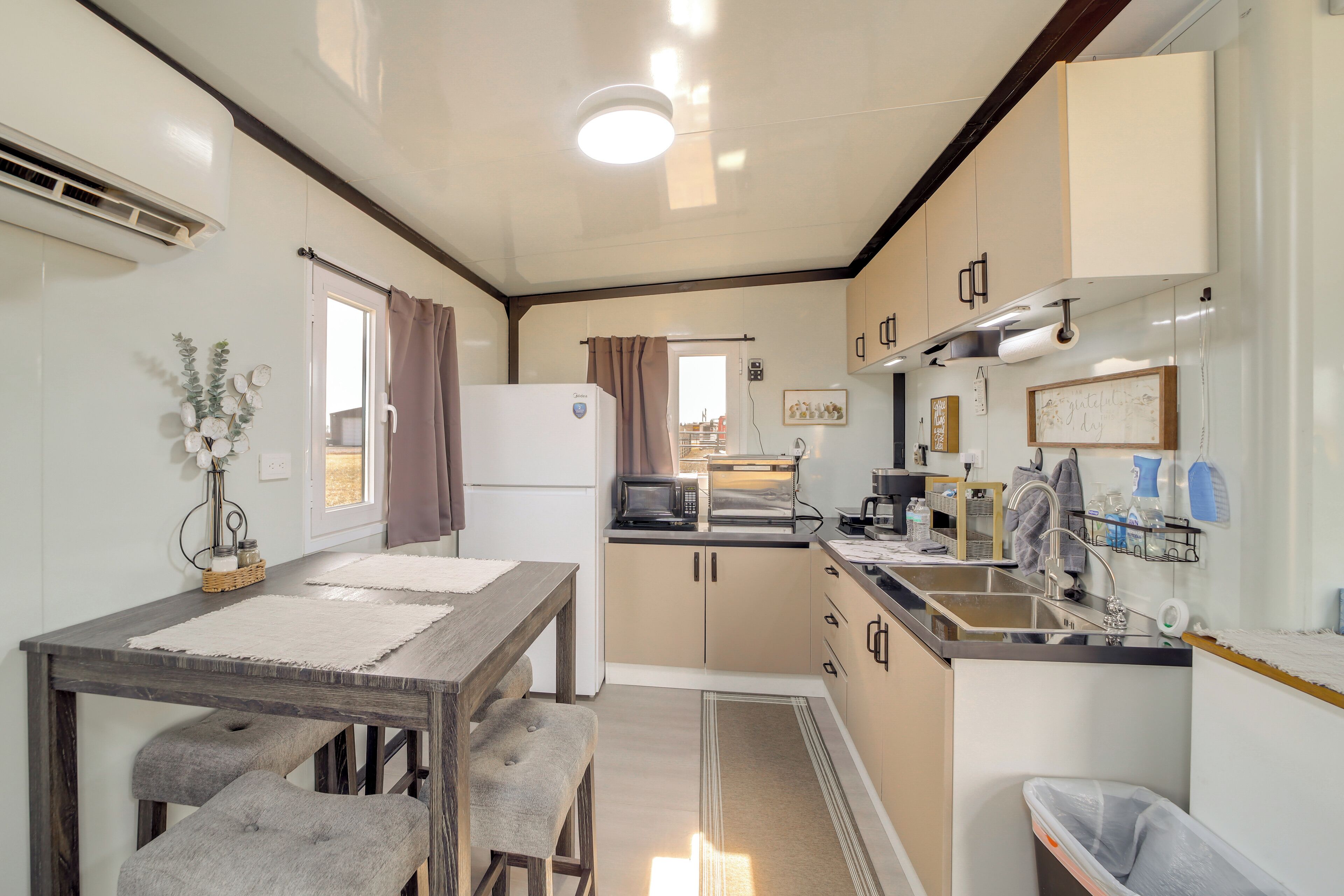 Fridge, microwave, coffee/tea maker, toaster