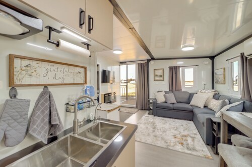 Hunt, Fish & Explore! Tiny Home Near Oologah WMA