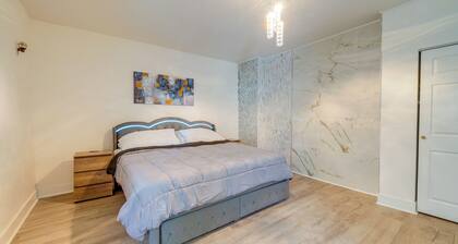 Explore New River Gorge! High-End Hinton Retreat