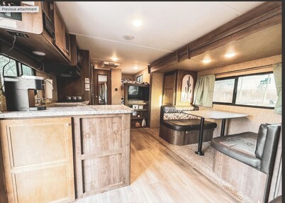 Lazy Trailside Retreat- RV