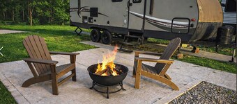 Lazy Trailside Retreat- RV