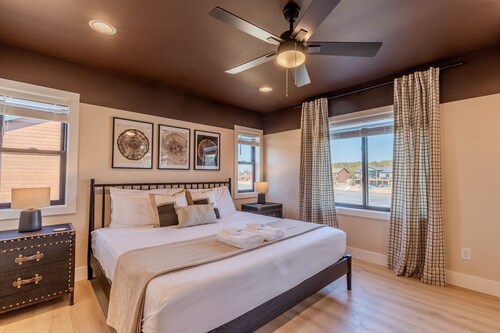 *NEW*Family Friendly-Beach-Arcade Games-WI Dells