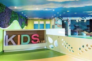 Children's area - 3-bedroom 3-story loft with rooftop hot tub in Cancun (Cancun)