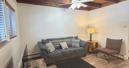 Beautiful 1b/1ba condo in downtown Taos, NM!