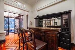 Bar (on property) - Hotel in San Jose Hotel Majestad (San Jose)
