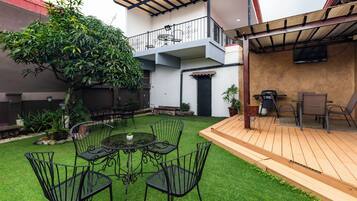 Tempat makan outdoor