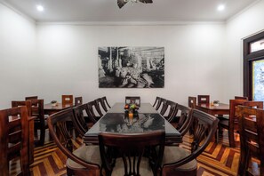 Dining - Hotel in San Jose Hotel Majestad (San Jose)