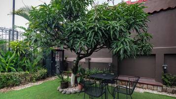 Tempat makan outdoor