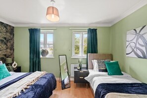 2 bedrooms, iron/ironing board, free WiFi, bed sheets