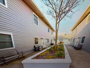 Terrace/patio - OCEAN SIDE  3-bedroom condo in Ocean City (Ocean City)