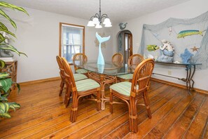 Dining - Mermaid Inn - Surfside Beach (Horry County)
