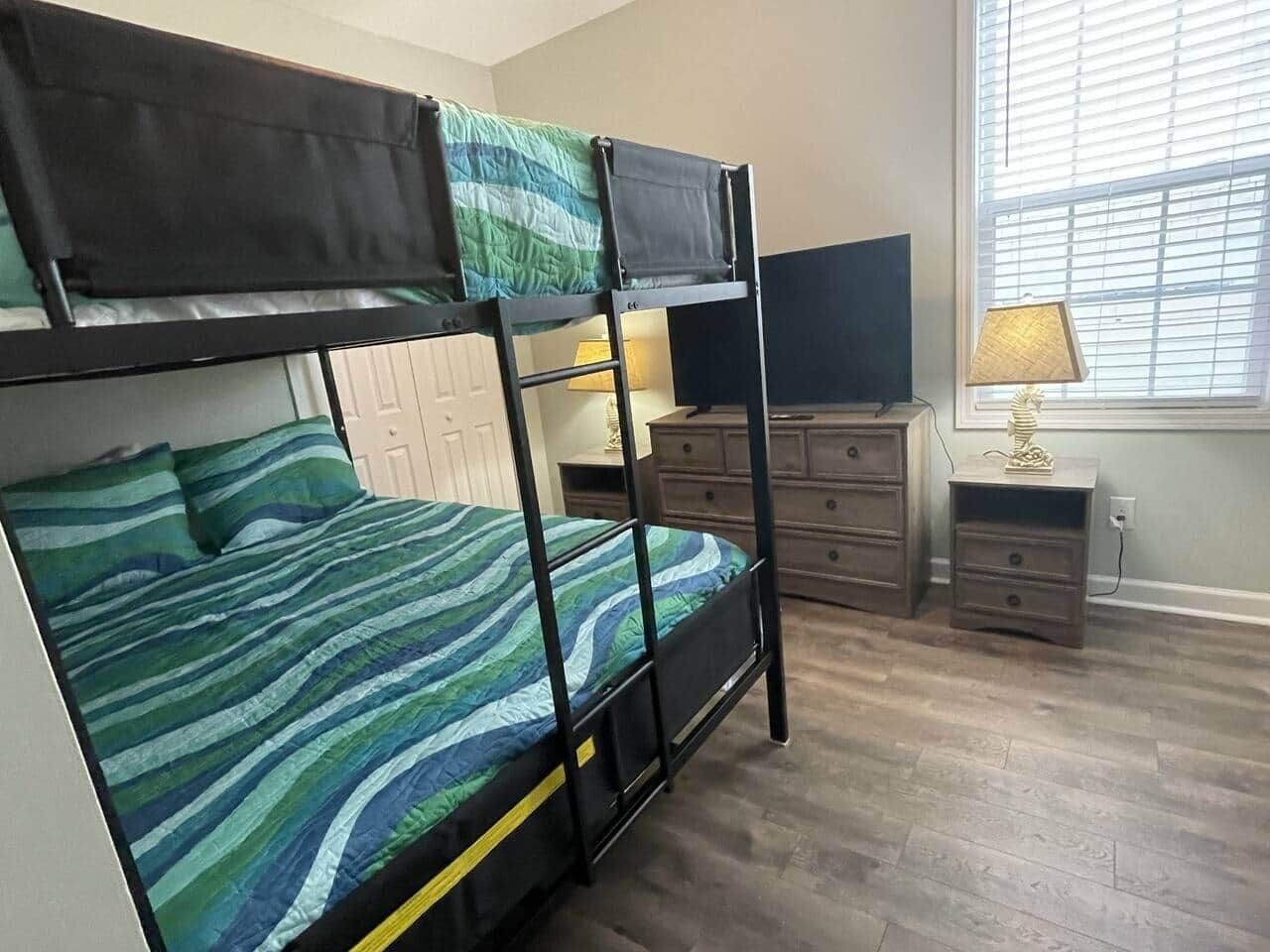 5 bedrooms, WiFi