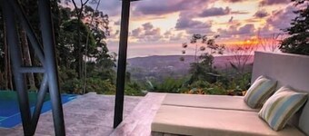 Pura Uvita - Whale's tail ocean view, modern home