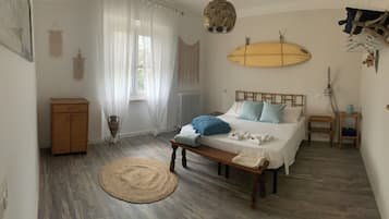 Camera quadrupla, vista giardino | Wi-Fi gratuito