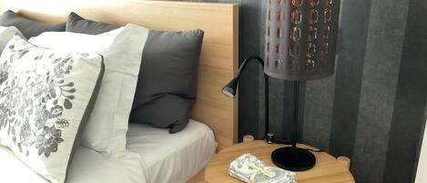 2 bedrooms, travel crib, free WiFi