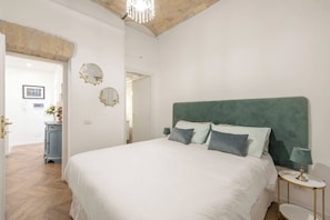 3 makuuhuonetta, vauvan matkasänky, ilmainen Wi-Fi