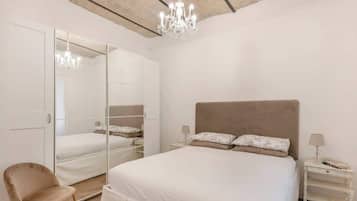 2 bedrooms, travel cot, free WiFi